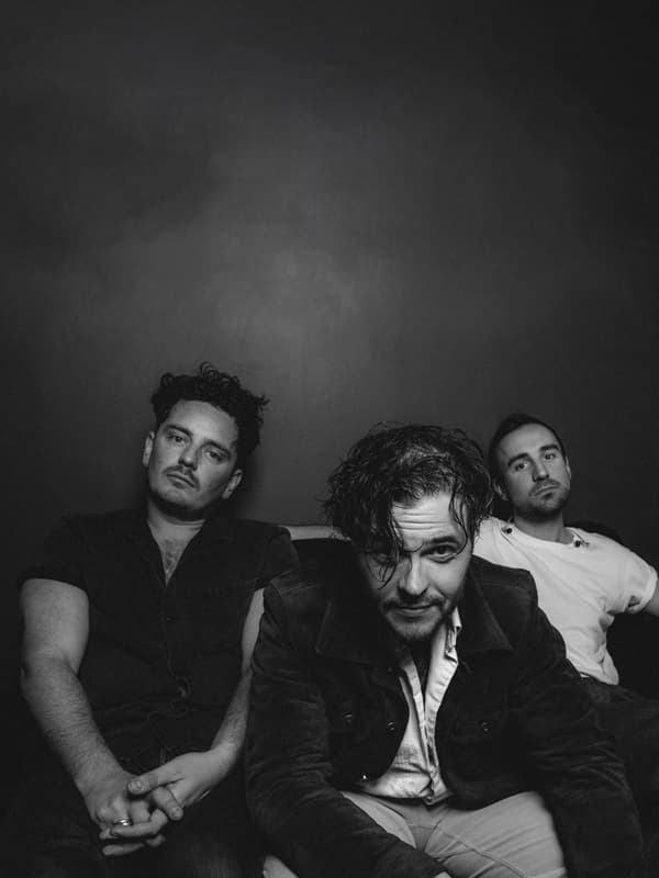 %100 Müzik Sunar: Amber Run