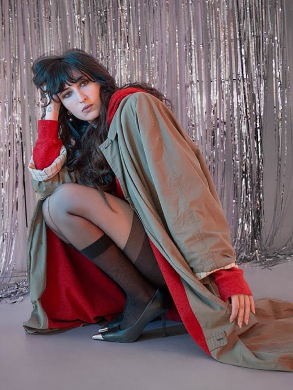 %100 Müzik Sunar: Tempers